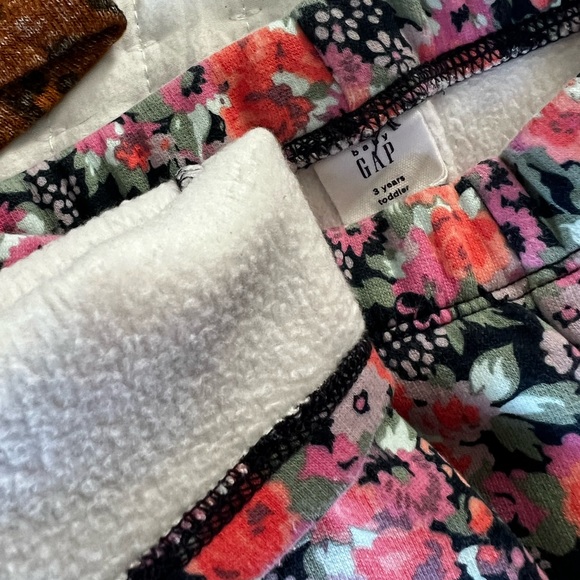 Gap 3T Girls Lot - Picture 8 of 10